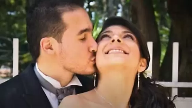 Un ateo movido por el amor de una mujer encuentra a Dios en el confesionario
