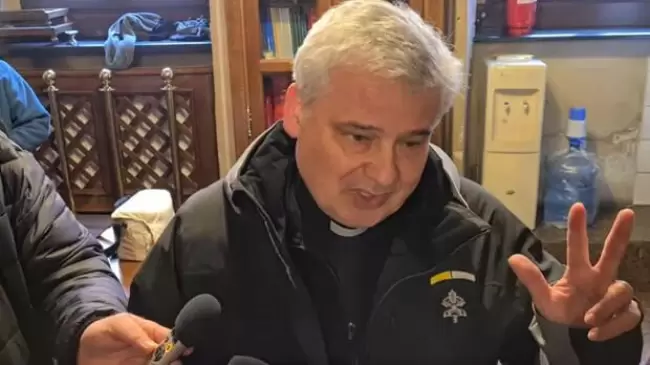 Limosnero del Papa: "Vine a Ucrania con las armas del Evangelio"