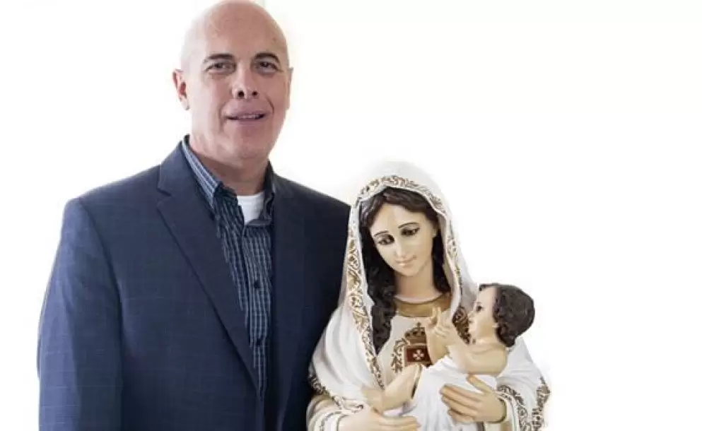 La batalla con Dios y la Virgen de Carlos Manero luego de que su novia muri fulminada por un paro cardaco