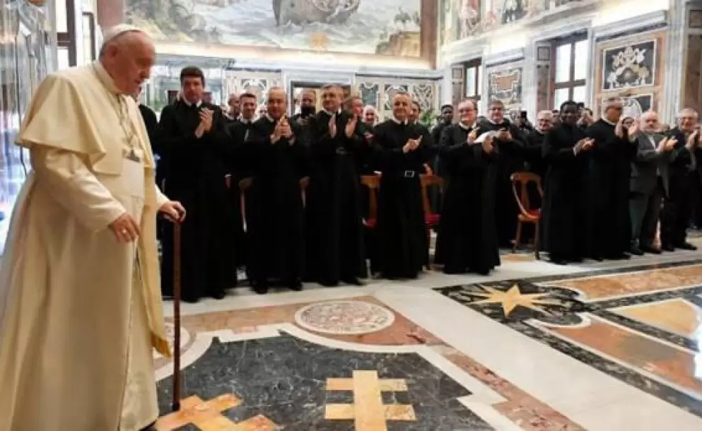 El Papa interrumpe descanso para aconsejar sobre carisma, evangelización, Ucrania y reitera tolerancia cero a los abusos