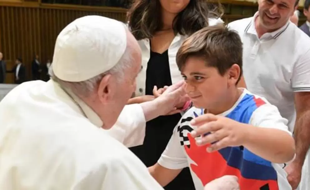 Poderosa esperanza alienta el Papa: “Después de la muerte, nacemos al cielo, al espacio de Dios”