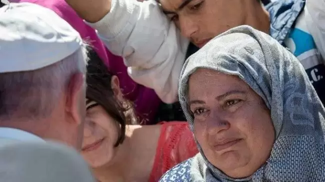 El Papa pide a las universidades sentar las bases de una sociedad intercultural