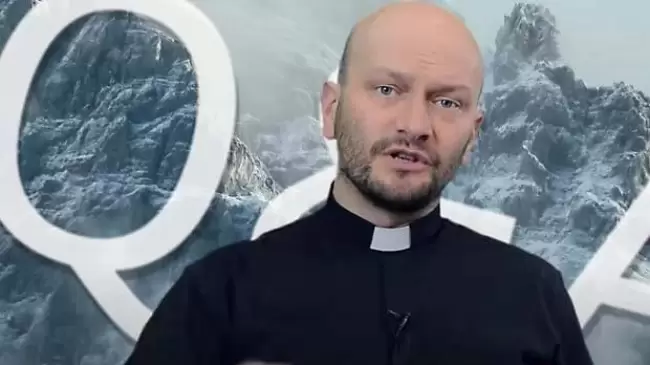 Padre Pawel Sawiak: Culpar de todo lo malo a Satans permite que algunos se laven las manos