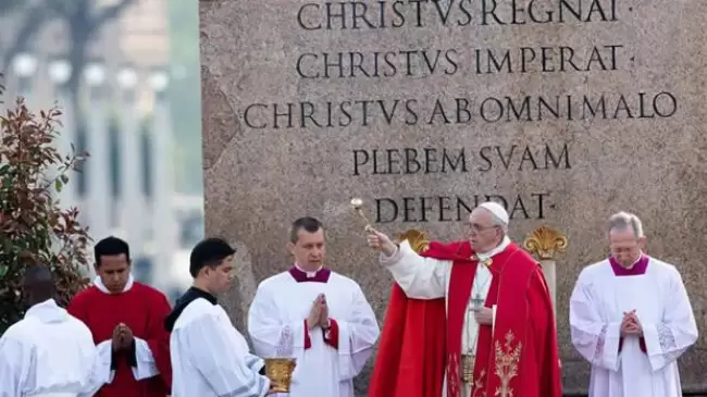 El demonio manifiesta que odia al Papa Francisco. Ocurri durante el exorcismo a una monja posesa