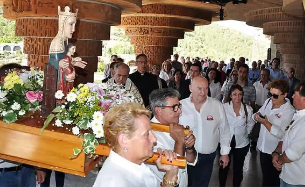 Publicidad de Rutas Marianas: estn acaso vaciando de su hondo sentido espiritual cristiano los santuarios de la Virgen?