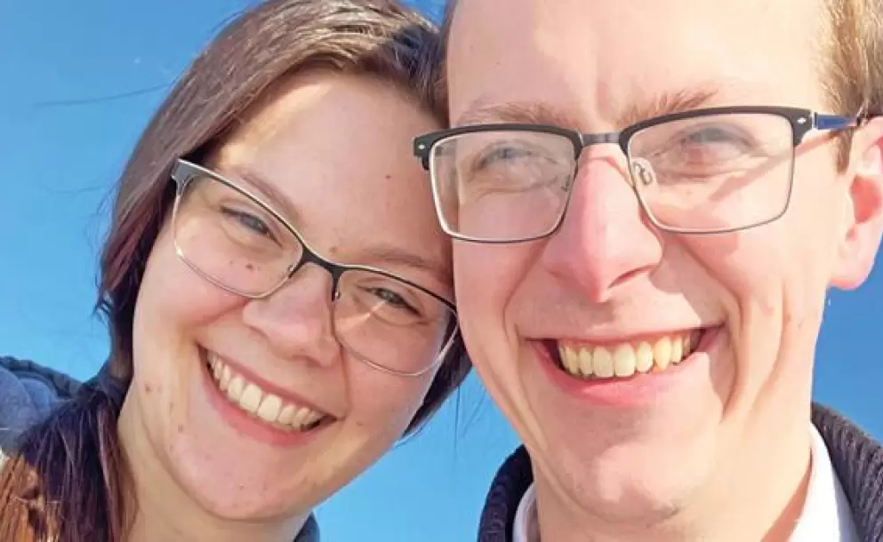 El amor del adorador Matthew: Antes de pedirle matrimonio a su novia le preguntó al Santísimo si era esa su voluntad