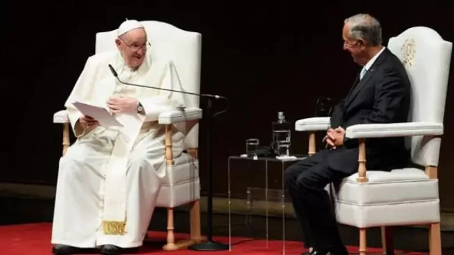 Desde Lisboa el Papa alienta la esperanza sobre el medioambiente, los jvenes y la fraternidad. Mensaje completo