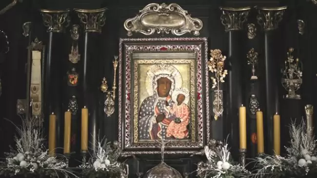 cono de la Virgen en el Santuario de Czestochowa, Polonia