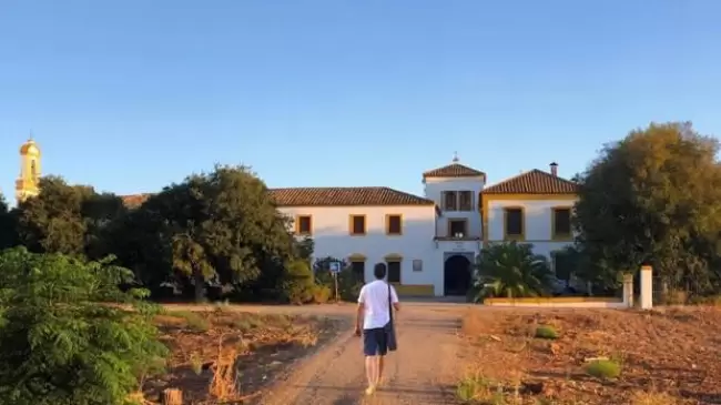 Viendo Libres un pintor espaol de 53 aos escuch a Dios que lo llamaba a ser monje Trapense