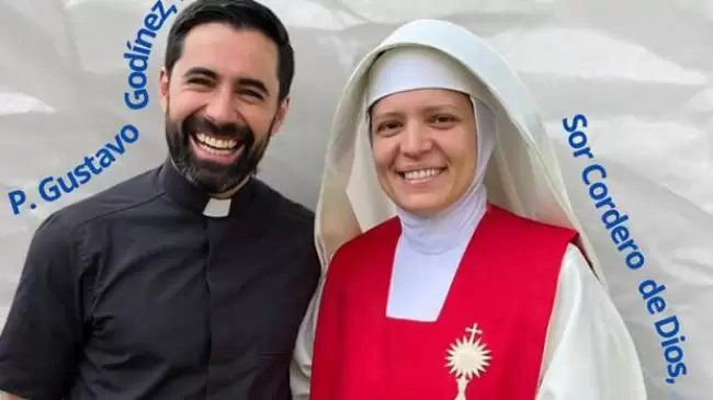 Se reencontraron despus de 16 aos! l se acaba de ordenar y ella ya tiene 7 aos como esposa de Cristo