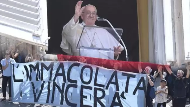 Durante la fiesta de la Asuncin el Papa Francisco invoca el auxilio de Mara Reina de la Paz