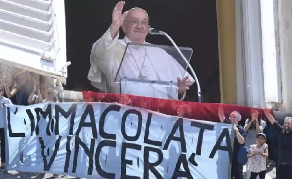 Durante la fiesta de la Asuncin el Papa Francisco invoca el auxilio de Mara Reina de la Paz