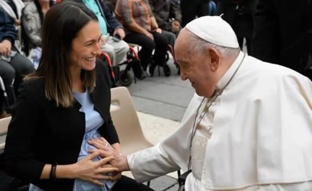 Una poderosa esperanza proclama Papa Francisco: La fe nos libera del horror de que todo acaba despus de la muerte!