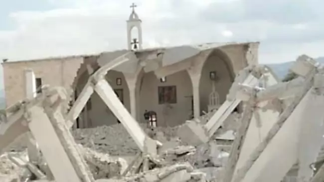 Israel bombardea una iglesia greco-catlica en el sur del Lbano y mata al menos a ocho personas