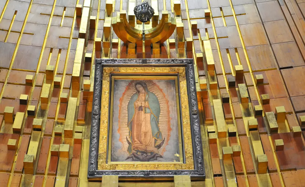 La Virgen de Guadalupe.