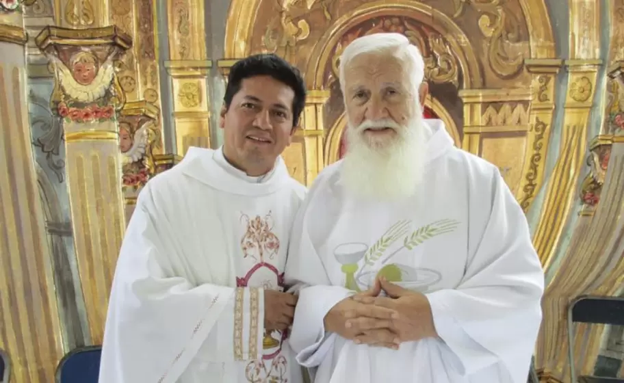 Padre Zaraza junto a padre Flaviano Amatulli qepd.