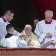 El Papa imparte la Bendición Urbi et Orbi y revive otros momentos en que estuvo físicamente presente en la Semana Santa 2025