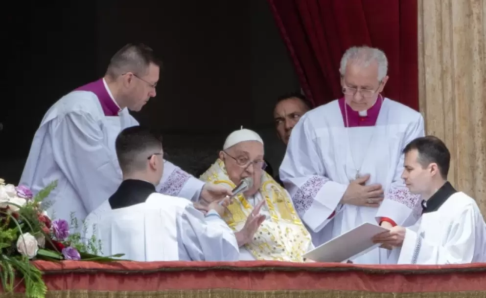 El Papa imparte la Bendición Urbi et Orbi y revive otros momentos en que estuvo físicamente presente en la Semana Santa 2025