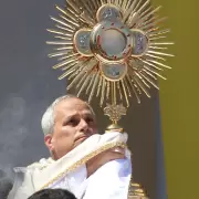 Padre Obispo Robert Prevost, hoy Papa León XIV.