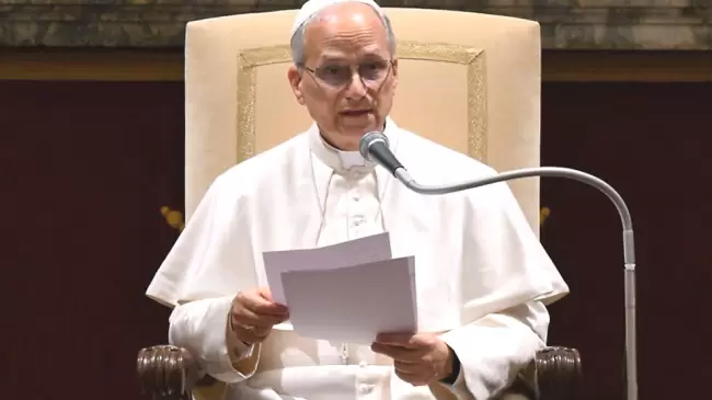 Papa Len XIV pide combatir "la difusin de modelos de pensamiento debilitados por el relativismo"