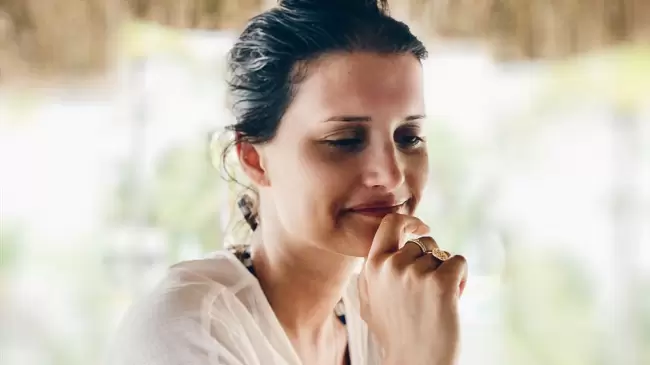 Impactante relato de una mujer violada en su infancia a quien Dios le concedió el don de escuchar su consoladora voz