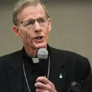 El arzobispo de Santa Fe denuncia con datos una nueva ley de Trump: "Traiciona a los pobres. La Iglesia debe oponerse"