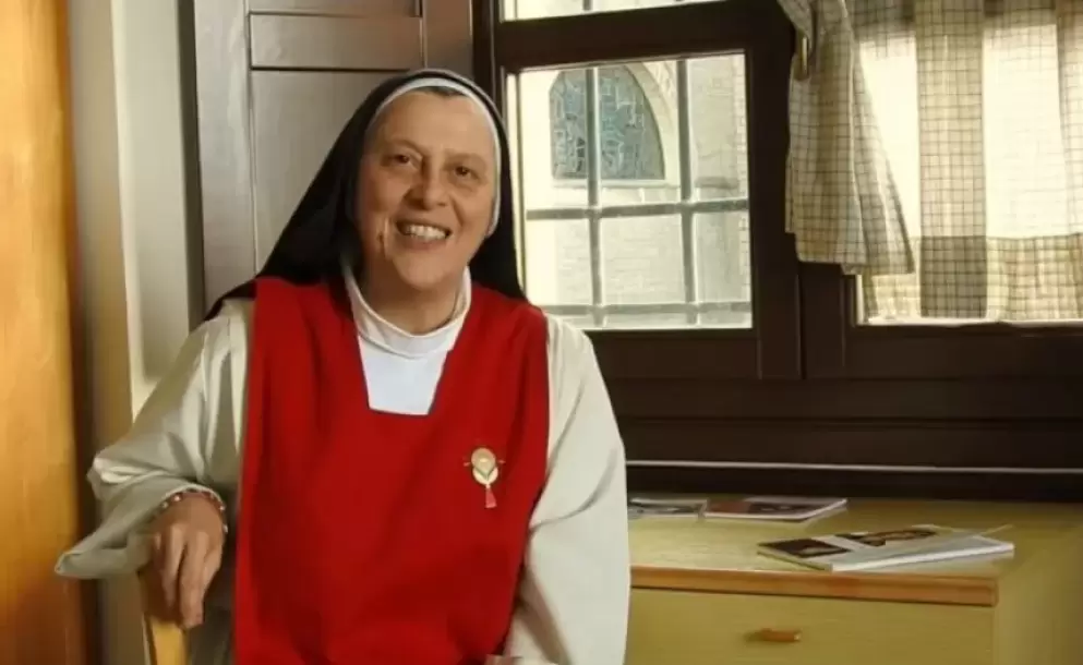 Sor Gloria, la adoratriz que volvió de la muerte, acaba de predicar al Papa León XIV