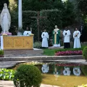 Papa León XIV pide "rezar por la conversión de quienes no reconocen la urgencia de cuidar la casa común"