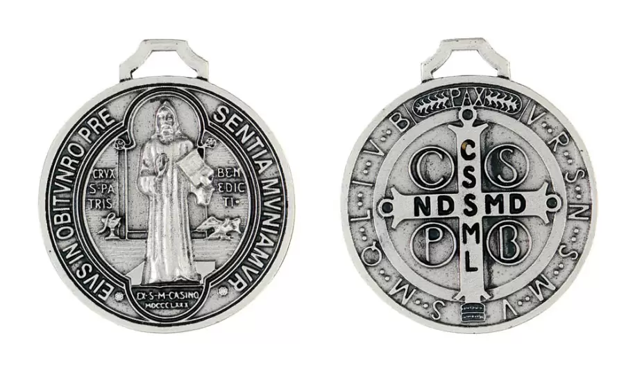medalla de san benito