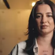 La salvaje vida de Sayeh como stripper que se prostitua y el abrazo de Cristo que la liber
