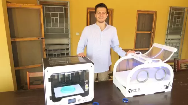 Pablo Snchez Bergasa el joven emprendedor espaol que ha salvado a 4 mil bebs con incubadoras de bajo coste