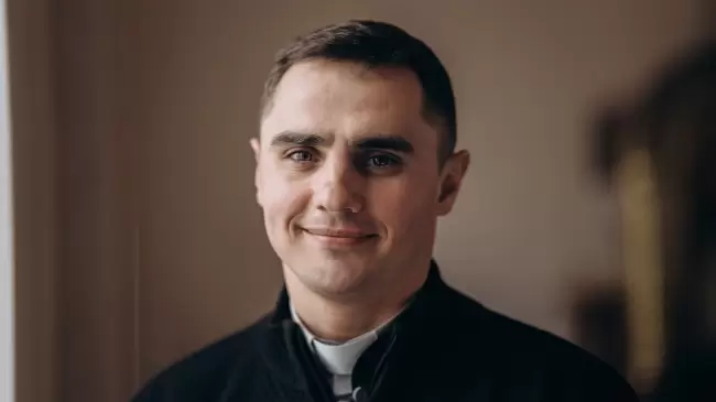 Sacerdote ucraniano devoto de Ftima enfrent la invasin rusa de su parroquia: "Rezo por la conversin de Rusia"