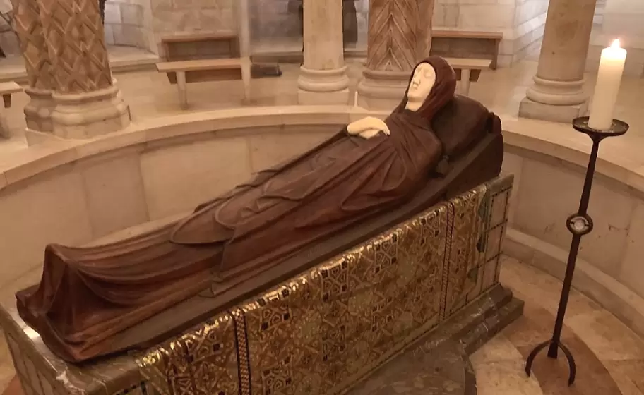 tumba de la virgen maria