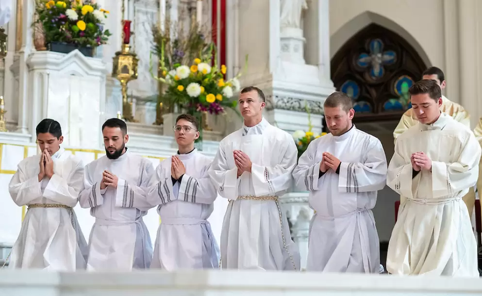 'Llamados por su nombre': exitosa campaña que logra 900 candidatos potenciales al sacerdocio