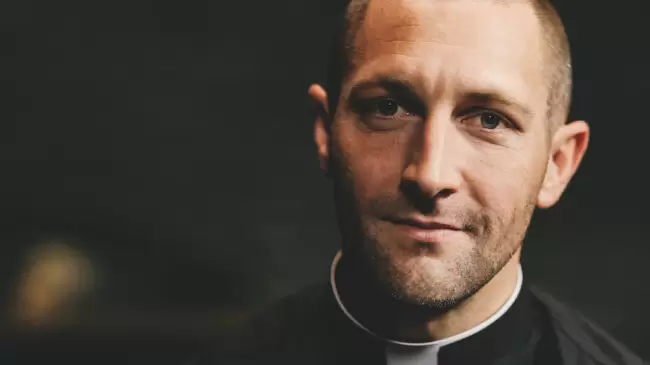 Nuevo estudio seala que los sacerdotes norteamericanos desconfan de sus obispos y estn en alto riesgo por 'burnout'