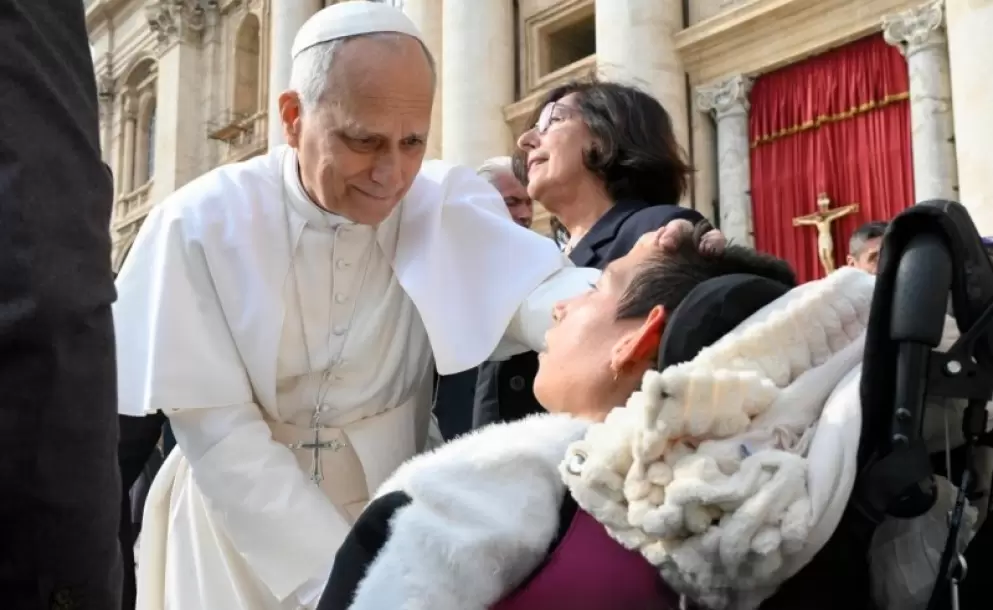 "Jesús resucitado" es nuestro "compañero de viaje" alienta Papa León XIV
