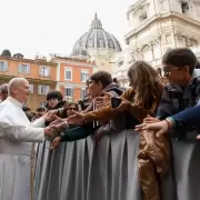 El Papa Len XIV interpela sin remilgos a los jvenes: "Vivir sin fe no es vivir, sino ir tirando"