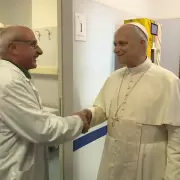 "Aqu se atiende al que no tiene nada". Len XIV reimpulsa la Clnica mdica creada por el Papa Francisco