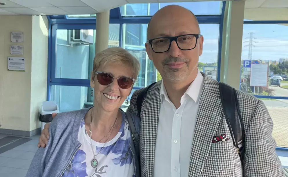 Krystyna Borowczyk y su amigo Milosz Greszta.