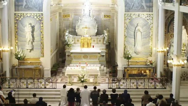 Catherine, la joven que por gracia de Dios recibi de la Virgen el don de la Medalla Milagrosa
