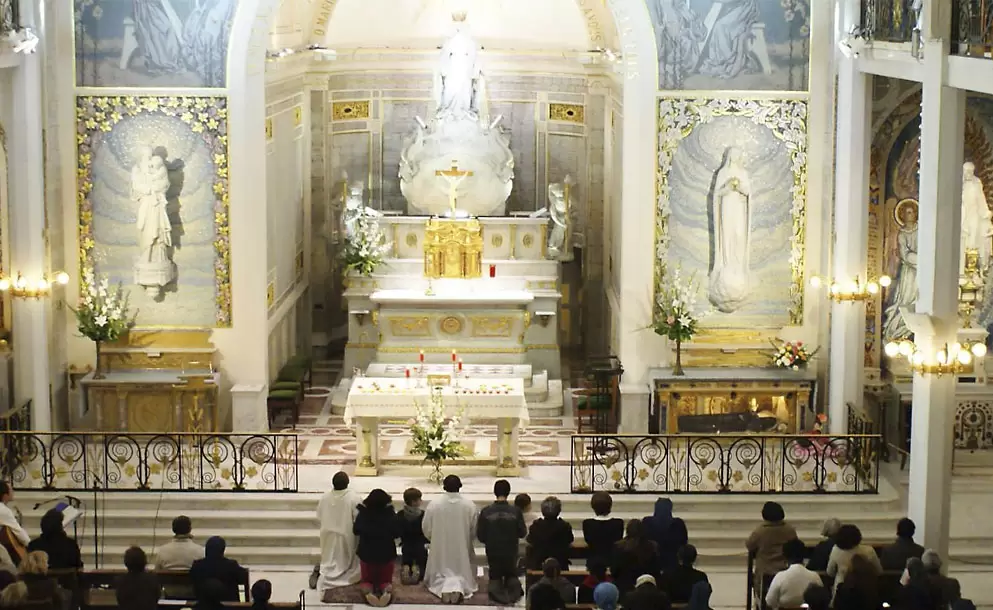Catherine, la joven que por gracia de Dios recibi de la Virgen el don de la Medalla Milagrosa