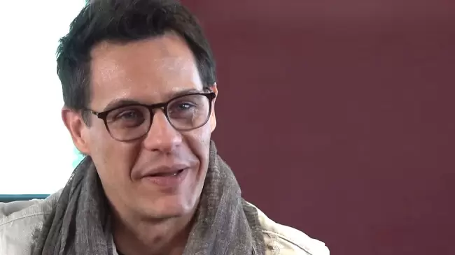 Famoso presentador de la televisi�n espa�ola afirma que el amor de su esposa le llev� a Cristo