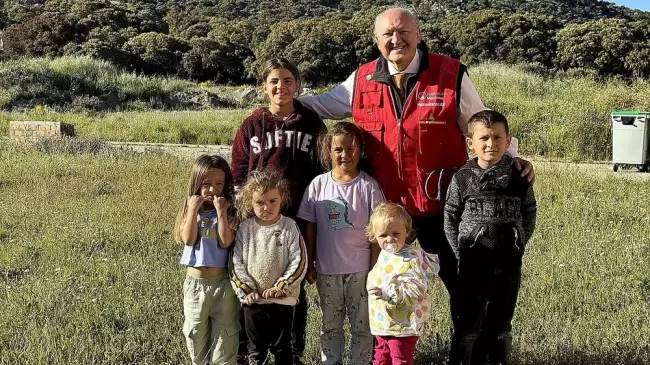 Buena Nueva: "Madrina", la fundaci�n que repuebla con familias migrantes localidades abandonadas en Espa�a