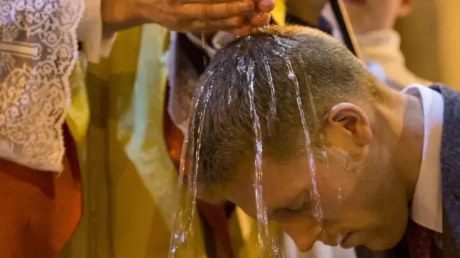 Un joven ateo franc�s revela el secreto que guard� por dos a�os: "Jes�s me habl�"