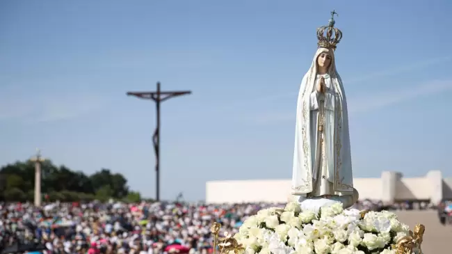 F�tima, la urgente alerta de la Virgen Mar�a que confirma y proyecta lo que anunci� en Lourdes