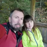 La ni�a Julija y su padre Peter Pogacar en la �ltima foto juntos, del 31 de octubre de 2021.