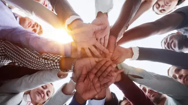 Seguir siendo humanos en la era de los algoritmos