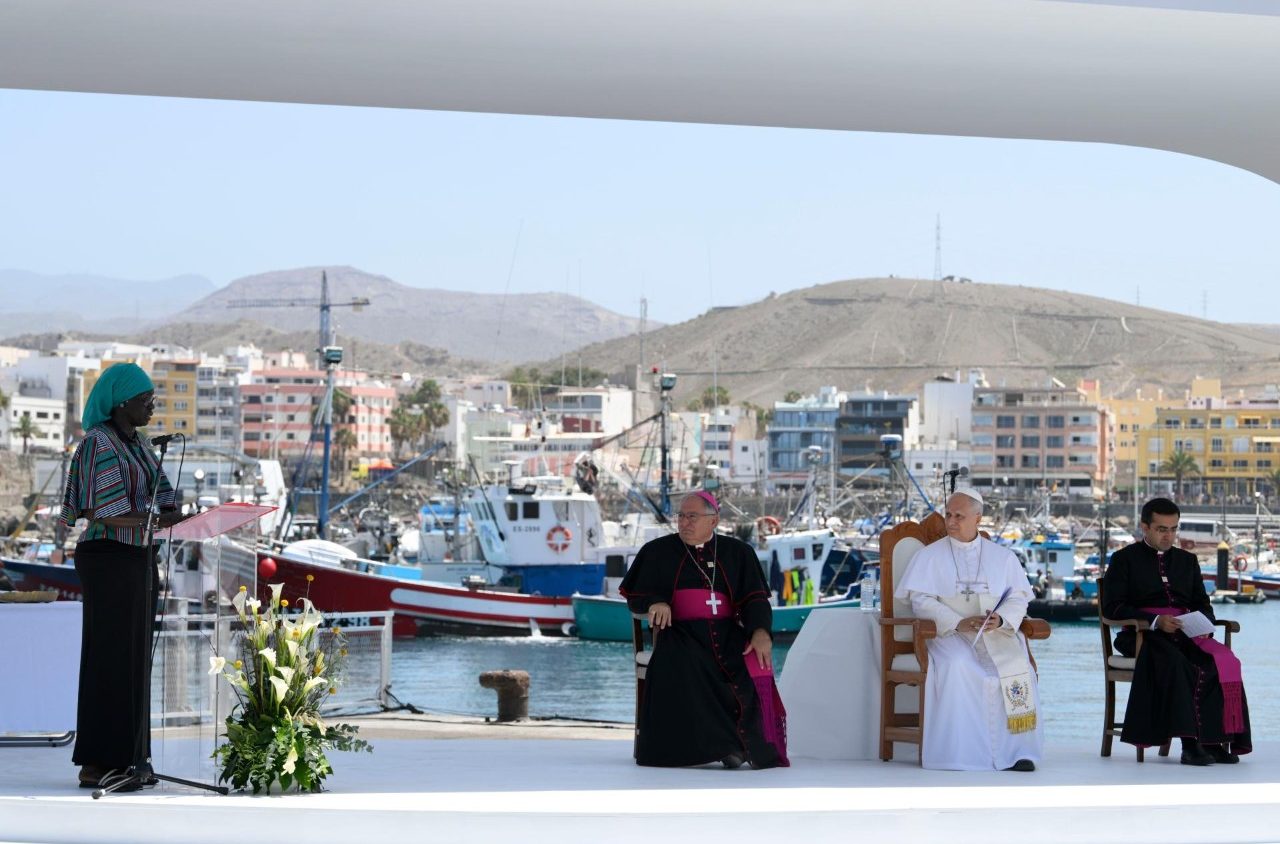 Conmovido, el Papa León XIV interpela a Europa desde Islas Canarias