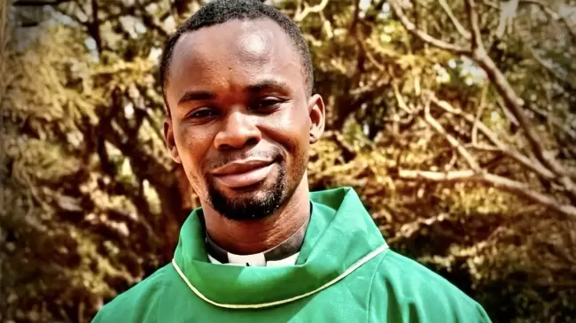 Han asesinado al sacerdote Cr�pin Martial Monga, ap�stol del Rosario por la paz. Su martirio tiene ecos de eternidad
