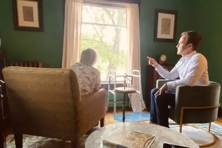 james y abuela